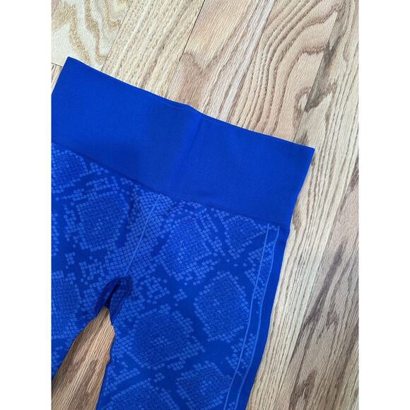 Lululemon Ebb to Street Leggings Size 4 - Picture 3 of 6